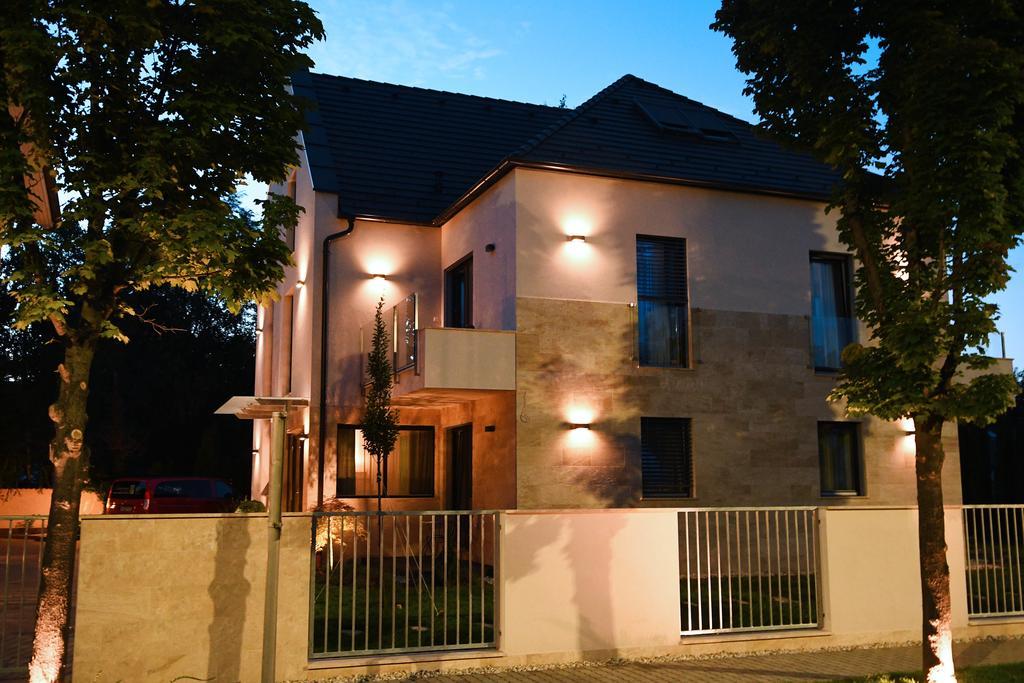 Hotel Diana Siofok Exterior photo